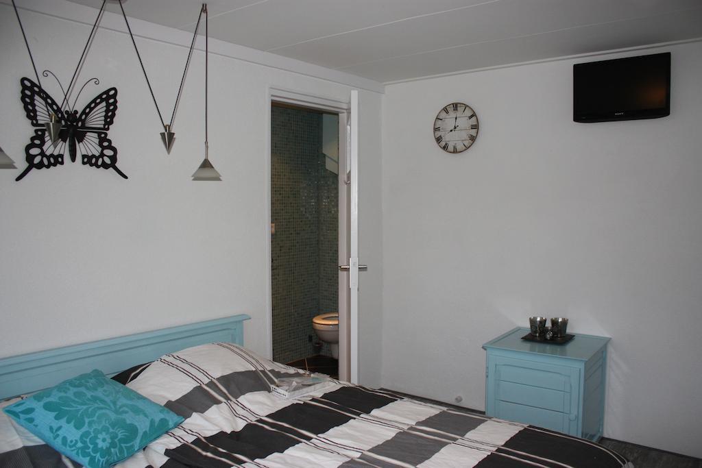 Bed & Breakfast 'Aan De Ijssel' Zwolle  Room photo